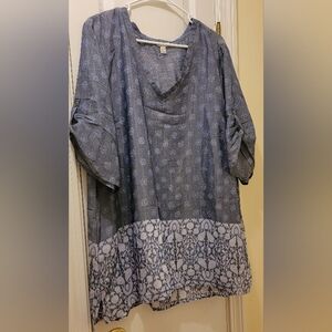 EST. 1946 Bluish Gray Size 22/24 Women's Blouse, Light Weight Great condition.